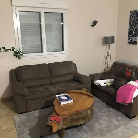 Maison Chaleureuse Pour Petit Week-end En Amoureux